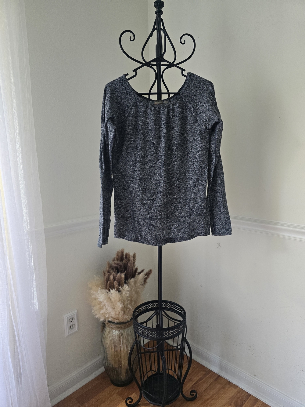 Zella Heathered Charcoal Gray Long Sleeve Pullover - Picture 3 of 6